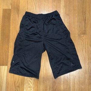 Jordan Black Basketball Shorts in Boys Size X Large